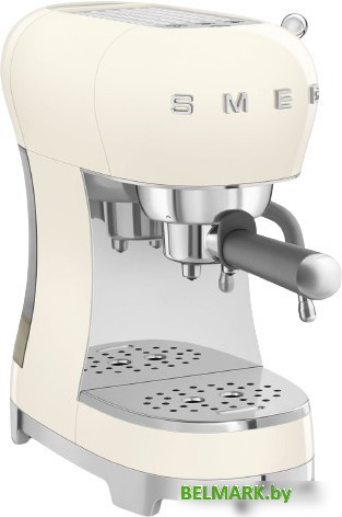 Рожковая кофеварка Smeg ECF02CREU - фото