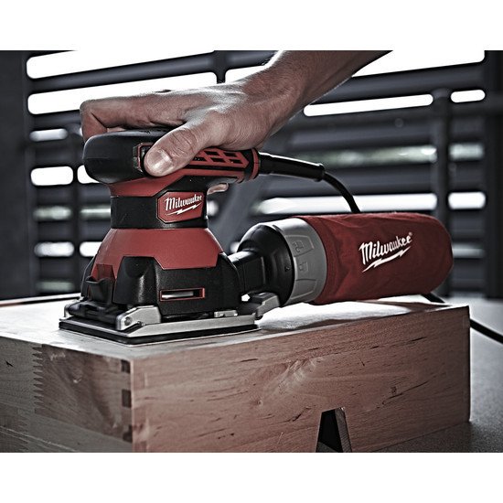 Ленточная шлифмашина Milwaukee SPS 140 - фото2