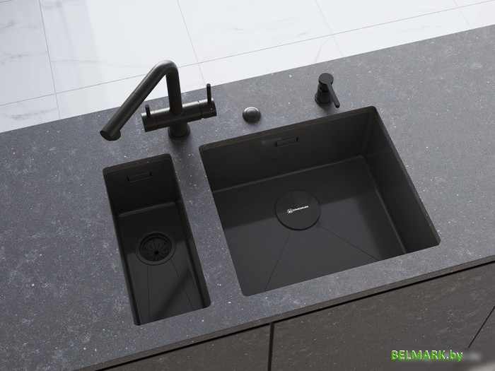 Дозатор для жидкого мыла Omoikiri OM-04 GM (вороненая сталь) - фото2