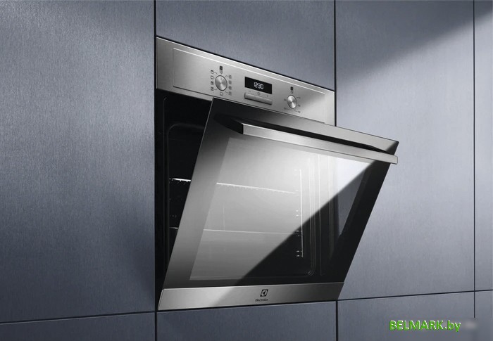 Электрический духовой шкаф Electrolux SurroundCook 600 EOF3H50BX - фото2