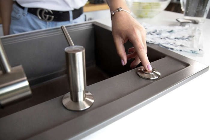 Пневматическая кнопка Omoikiri SW-01 AB - фото2