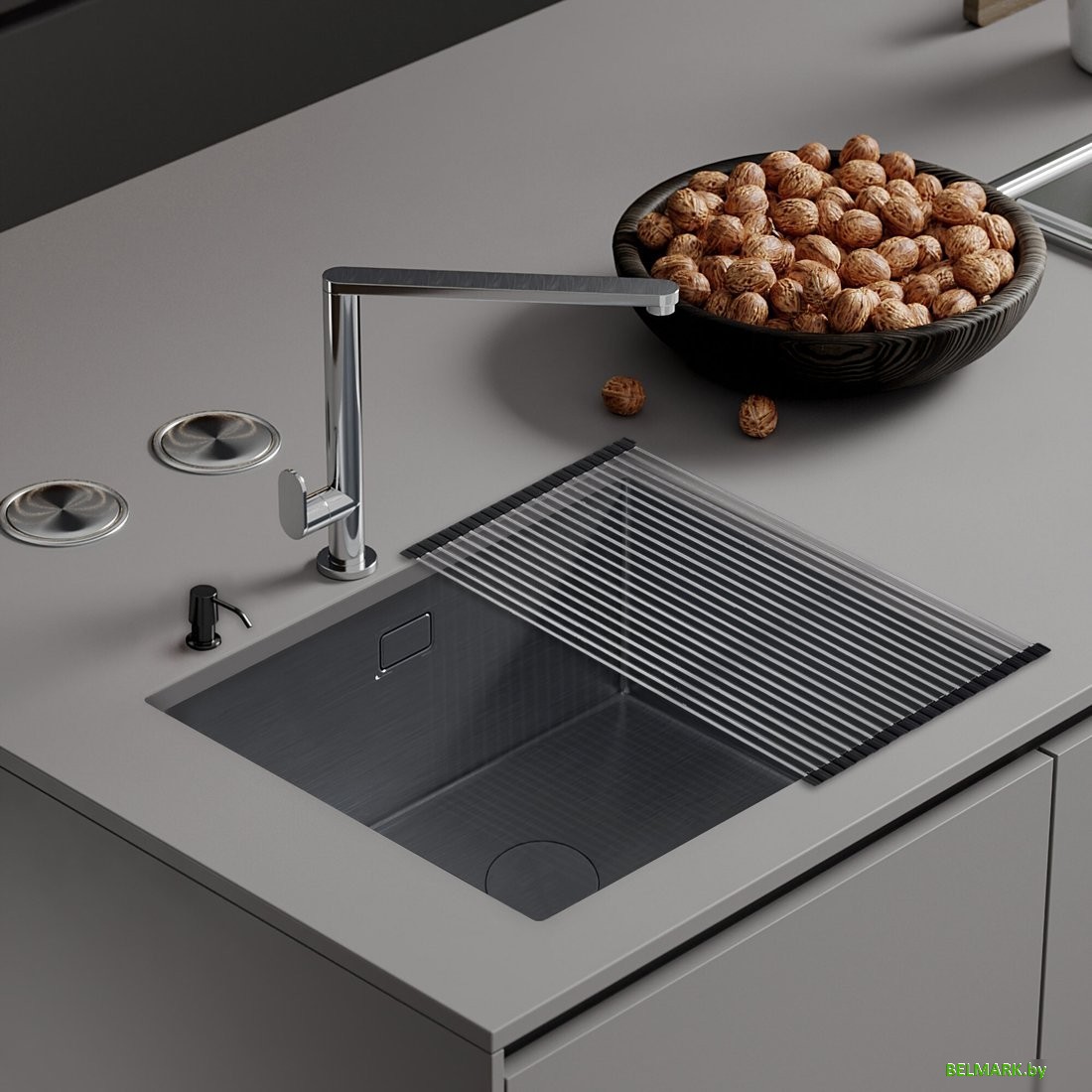 Кухонная мойка Roxen Uno 560210-44B (440*440) PVD графит под столешницу (с ролл-матом и дозатором) - фото