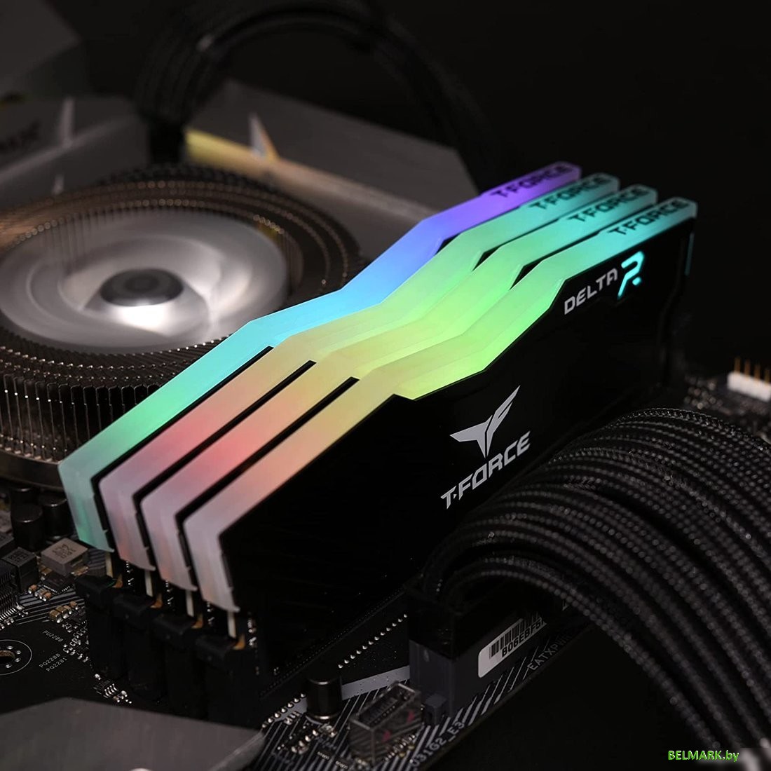 Оперативная память Team T-Force Delta RGB 2x8GB DDR4 PC4-28800 TF3D416G3600HC18JDC01 - фото2