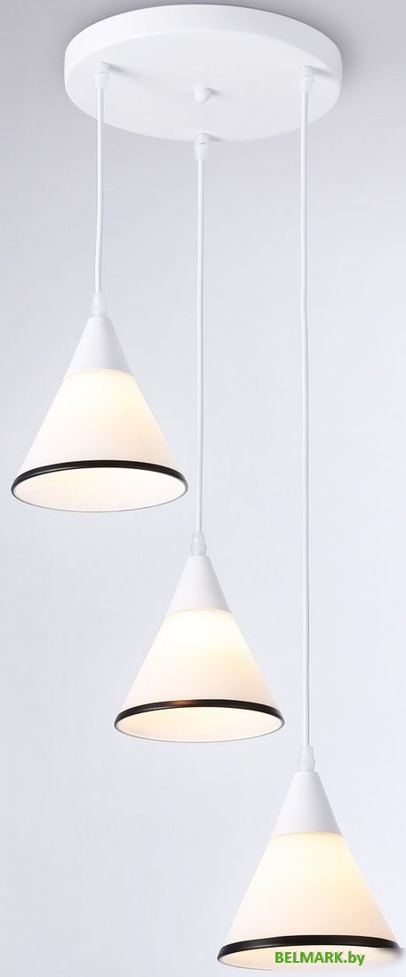 Подвесная люстра Ambrella Traditional TR3167/3 WH/BK (белый/черный) - фото