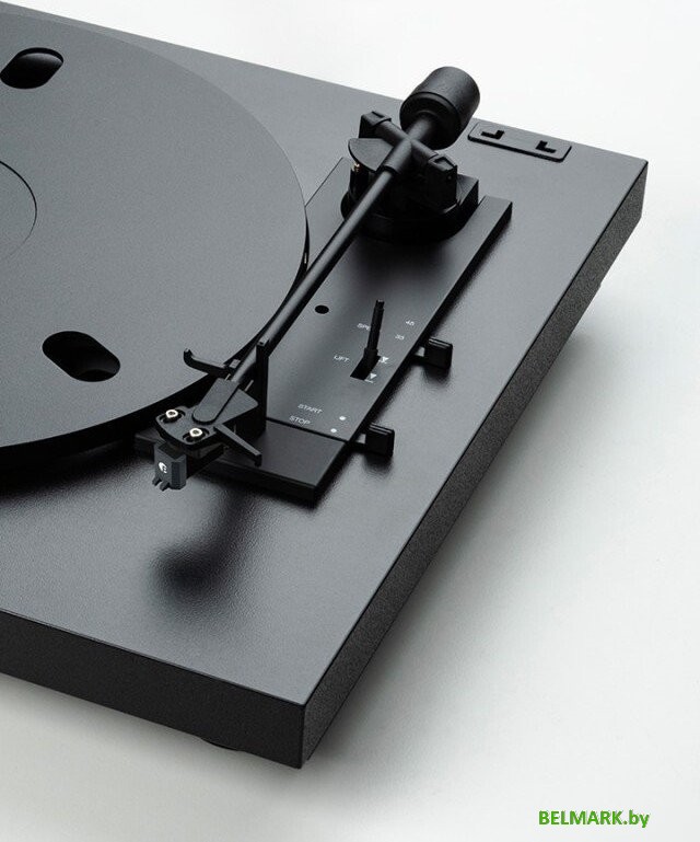 Виниловый проигрыватель Pro-Ject A1.2 (Ortofon OM10, черный) - фото2